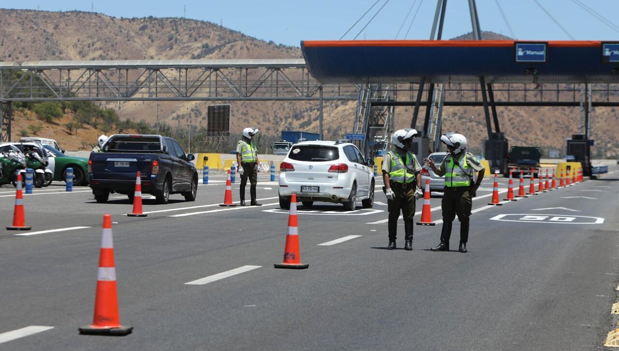 /ano-nuevo-proyectan-que-mas-de-450-mil-autos-salgan-de-santiago-hacia-las-regiones