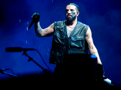 /tras-larga-espera-drake-decepciona-con-show-de-45-minutos-en-lollapalooza-chile