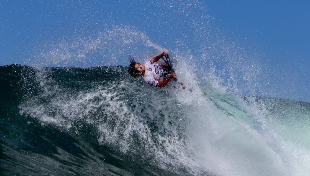 /vamos-paloma-freyggang-paso-a-semifinales-en-mundial-de-bodyboard-en