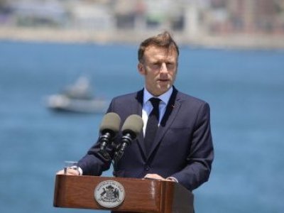 Macron confirma apoyo a Valparaíso como sede de tratado medioambiental de la ONU